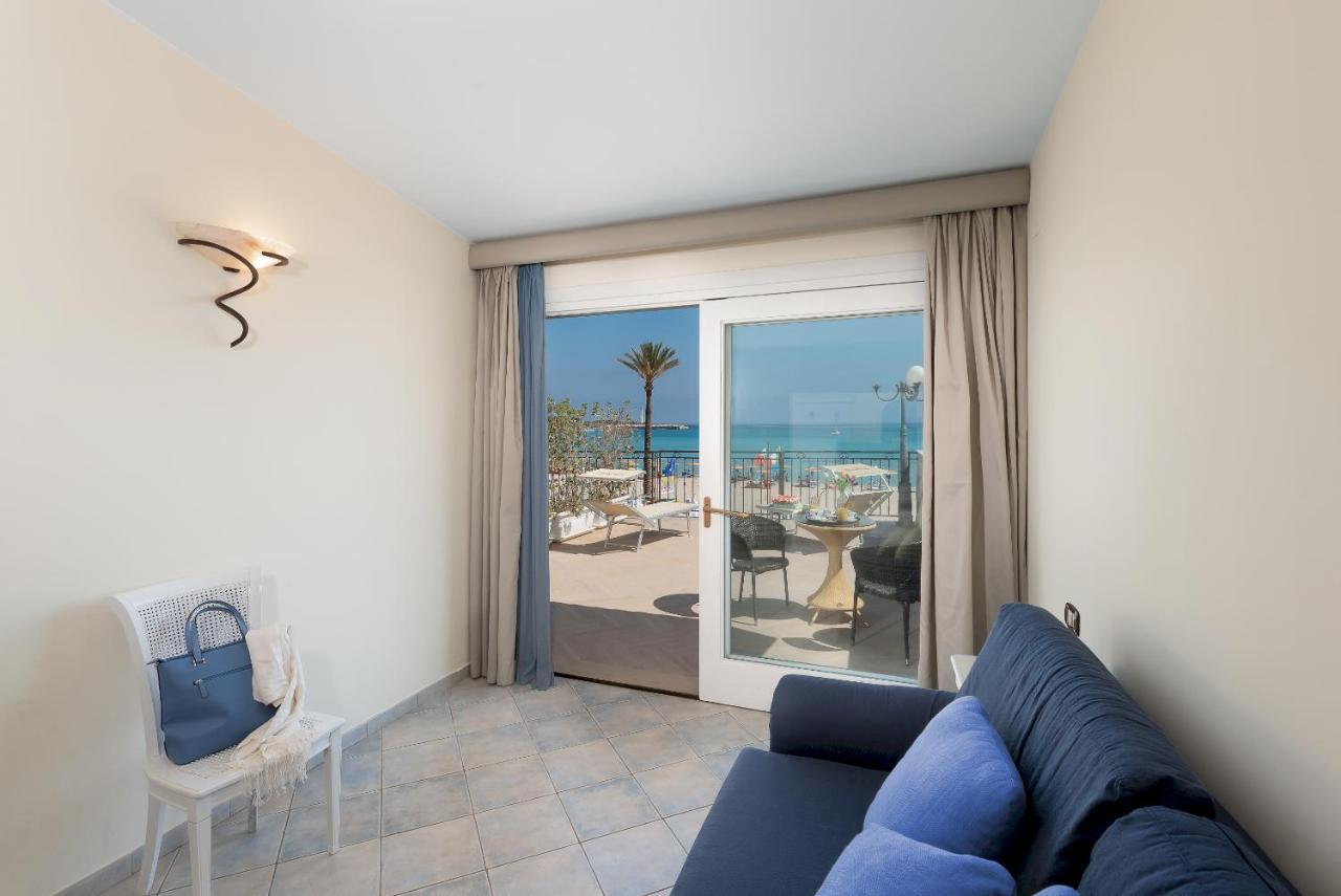 Hotel Riviera San Vito Lo Capo Bagian luar foto